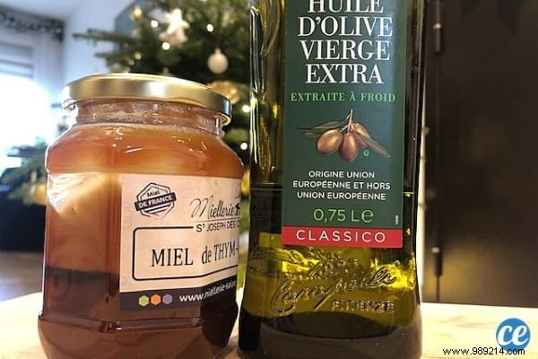 4 Proven Honey Remedies to Restore Dry, Damaged Hair Naturally