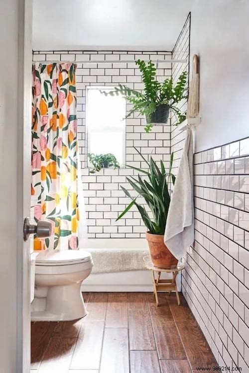 33 Expert Design Ideas to Maximize Space in Small Bathrooms