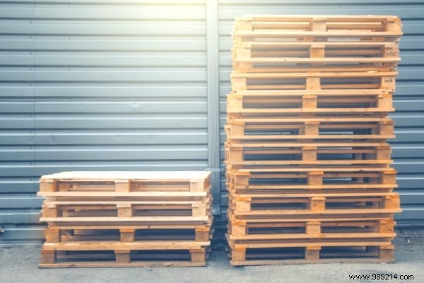 How to Source Free Wooden Pallets Near You: 5 Proven Spots + Safety Guide