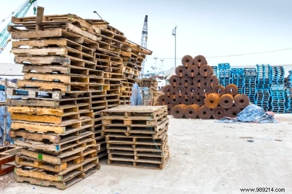 How to Source Free Wooden Pallets Near You: 5 Proven Spots + Safety Guide