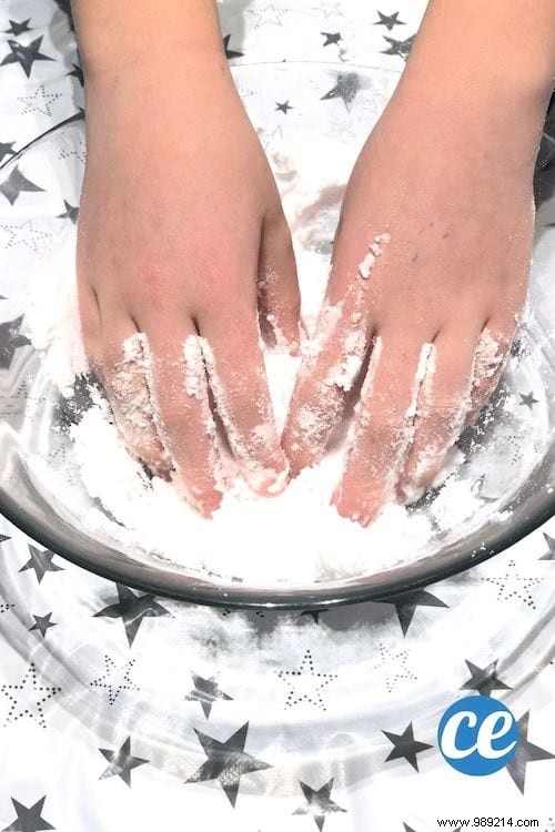 DIY Artificial Snow: Easy, Non-Toxic Recipe with Just 2 Ingredients