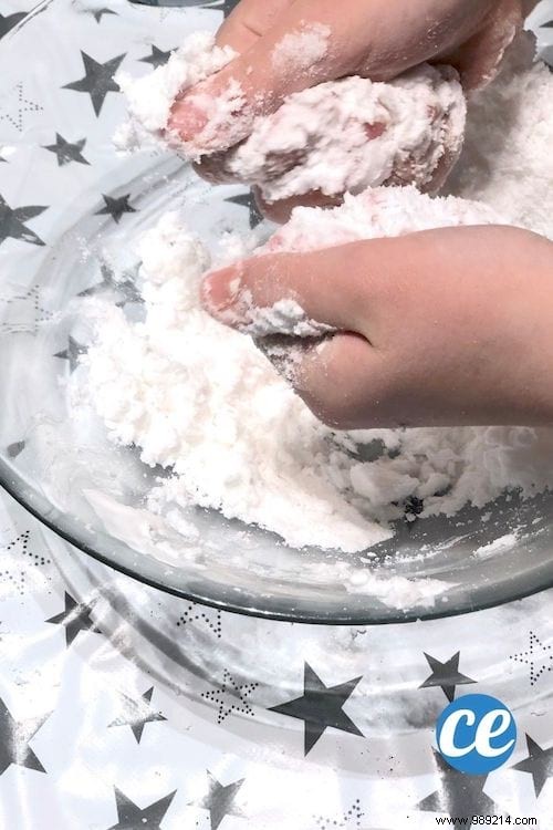 DIY Artificial Snow: Easy, Non-Toxic Recipe with Just 2 Ingredients