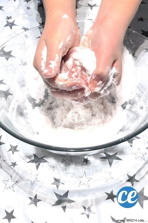 DIY Artificial Snow: Easy, Non-Toxic Recipe with Just 2 Ingredients