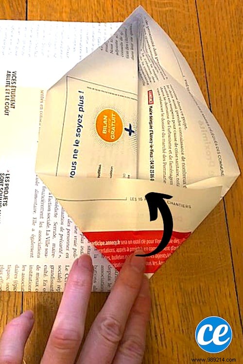 DIY Newspaper Gift Bags: Easy Eco-Friendly Tutorial for Quick Recycling