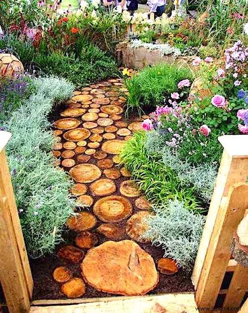 20 Expert Tips to Transform Your Small Garden and Make It Feel Larger