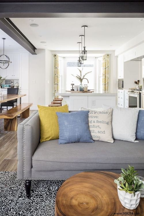 51 Budget-Friendly Living Room Makeover Ideas: Refresh Your Space Effortlessly