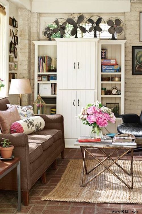 51 Budget-Friendly Living Room Makeover Ideas: Refresh Your Space Effortlessly