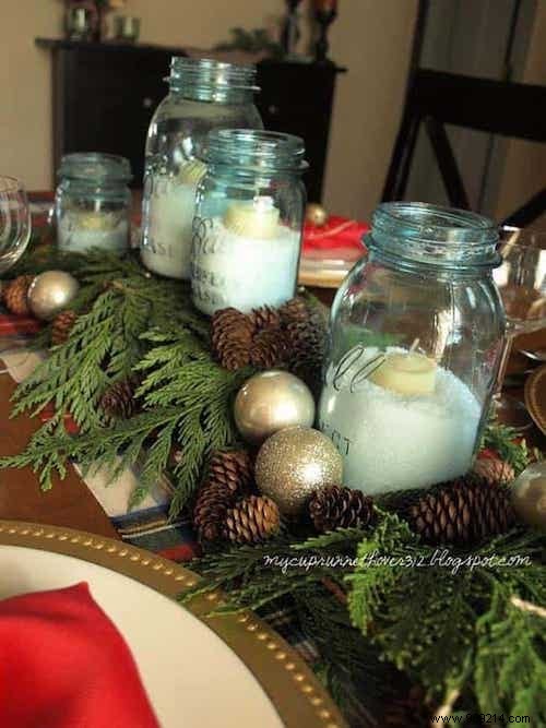 65 Easy and Budget-Friendly Christmas Table Decoration Ideas