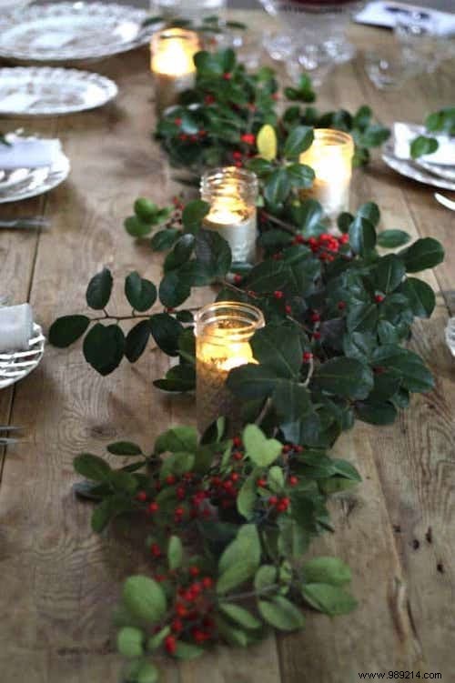 65 Easy and Budget-Friendly Christmas Table Decoration Ideas