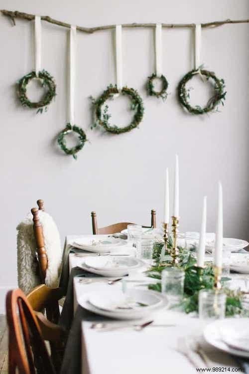 65 Easy and Budget-Friendly Christmas Table Decoration Ideas