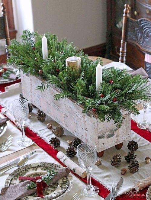 65 Easy and Budget-Friendly Christmas Table Decoration Ideas