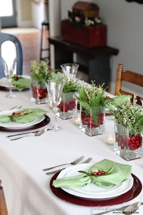 65 Easy and Budget-Friendly Christmas Table Decoration Ideas