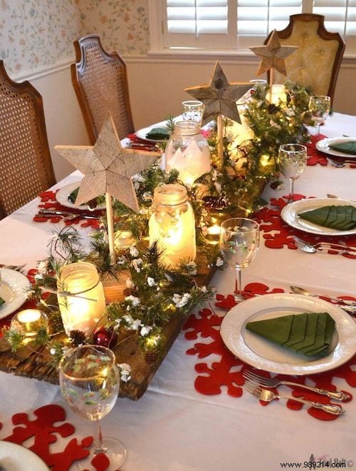65 Easy and Budget-Friendly Christmas Table Decoration Ideas