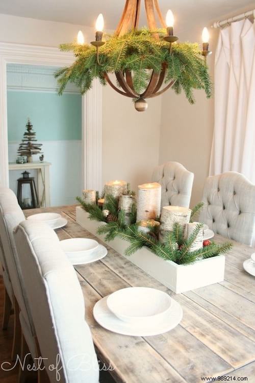 65 Easy and Budget-Friendly Christmas Table Decoration Ideas