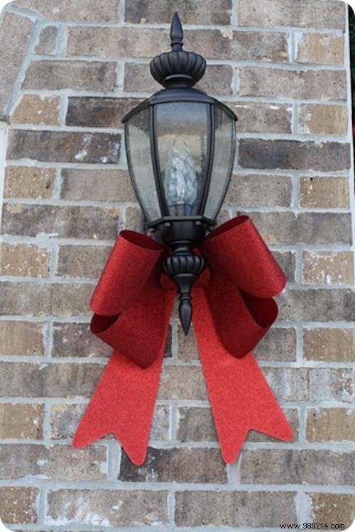 39 Budget-Friendly and Easy DIY Outdoor Christmas Decoration Ideas