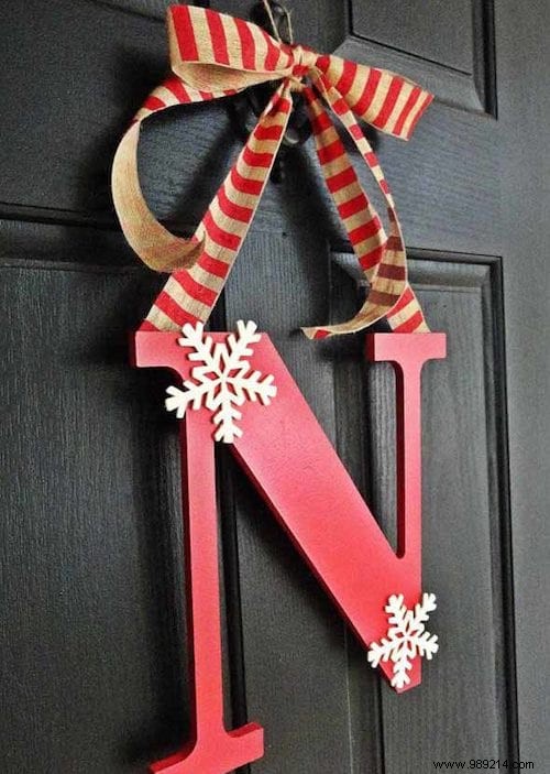 39 Budget-Friendly and Easy DIY Outdoor Christmas Decoration Ideas
