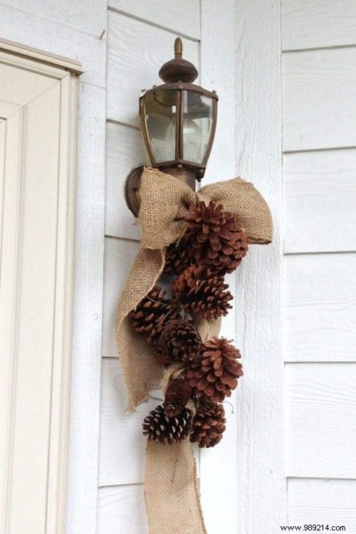 39 Budget-Friendly and Easy DIY Outdoor Christmas Decoration Ideas