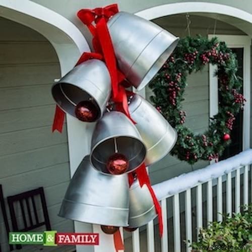 39 Budget-Friendly and Easy DIY Outdoor Christmas Decoration Ideas