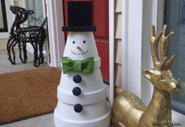 39 Budget-Friendly and Easy DIY Outdoor Christmas Decoration Ideas