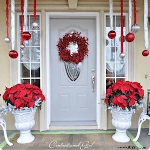 39 Budget-Friendly and Easy DIY Outdoor Christmas Decoration Ideas