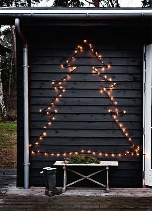 39 Budget-Friendly and Easy DIY Outdoor Christmas Decoration Ideas