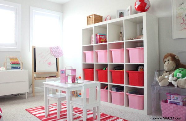 17 Versatile Ways to Transform Storage Cubes into Stylish Home Organizers