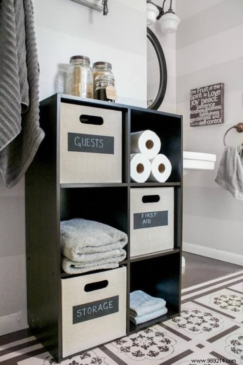 17 Versatile Ways to Transform Storage Cubes into Stylish Home Organizers
