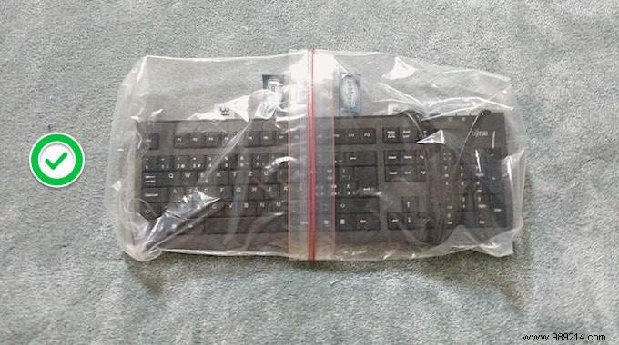 Genius Kitchen Hack: Combine Two Freezer Bags into One Larger Bag