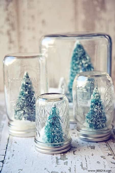 30 Creative Ways to Upcycle Everyday Items into Stunning Christmas Decorations