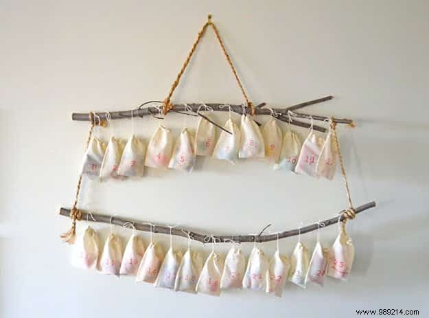 30 Creative Ways to Upcycle Everyday Items into Stunning Christmas Decorations