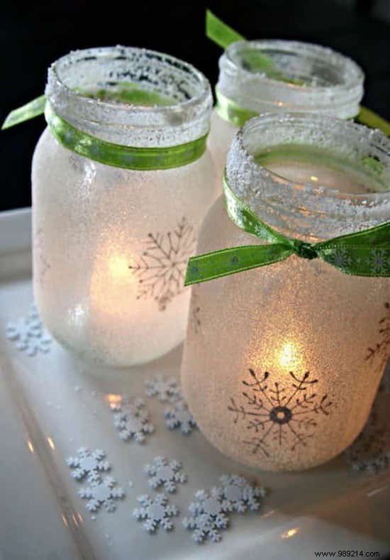 30 Creative Ways to Upcycle Everyday Items into Stunning Christmas Decorations