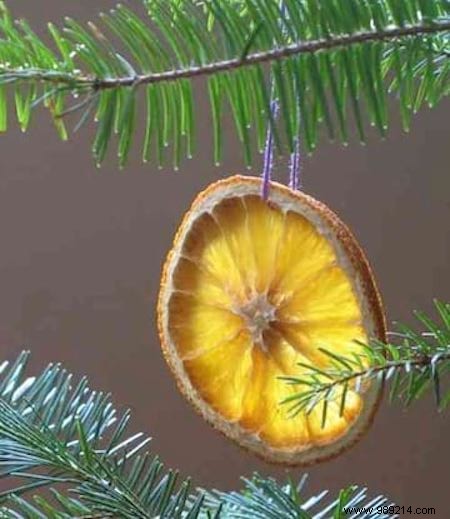 Scent Your Living Room with Natural Dried Orange Christmas Decorations: Easy DIY Guide