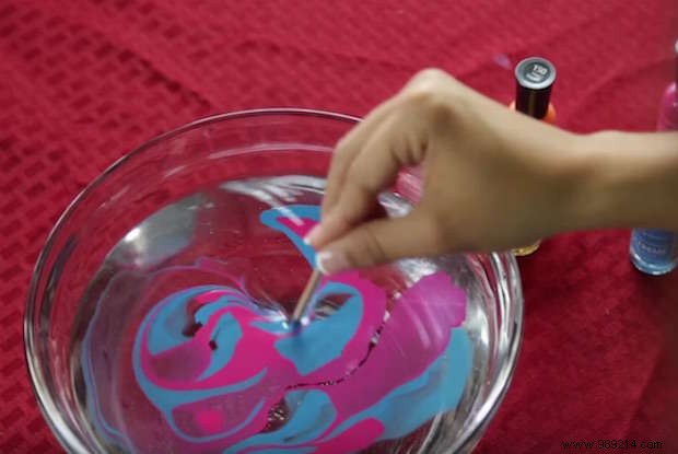 Easy Nail Polish Hack for Beautifully Decorated Easter Eggs: A Proven DIY Guide