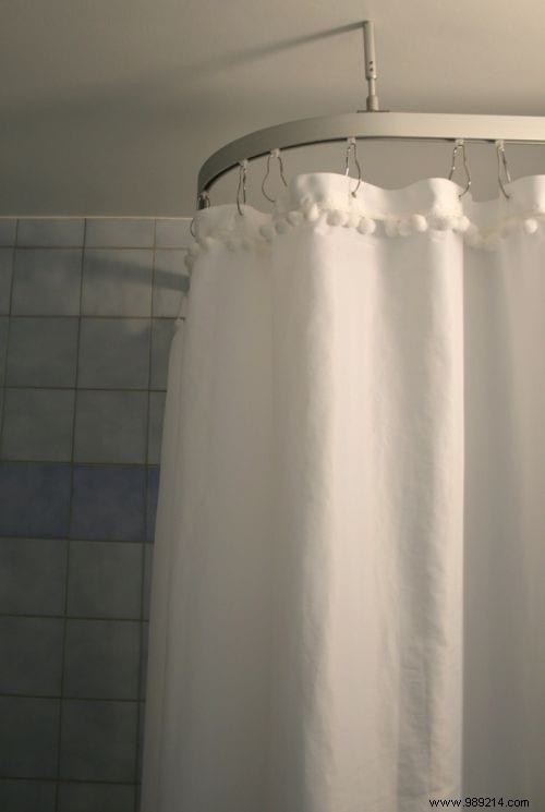 5 Creative Upcycled DIY Ideas for a Unique and Stylish Bathroom