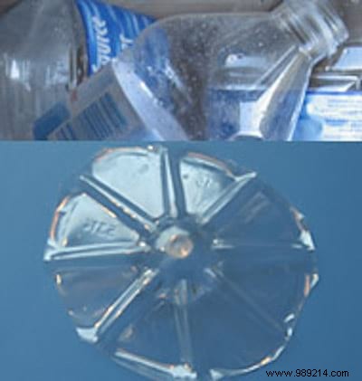DIY Christmas Snowflake Ornaments: Recycle Plastic Bottles into Stunning Decorations