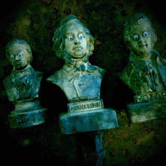 24 Easy DIY Halloween Decoration Ideas for a Spooktacular Home