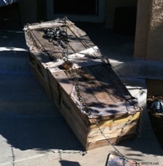 24 Easy DIY Halloween Decoration Ideas for a Spooktacular Home