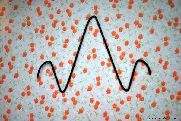 Smart DIY Wire Hanger Hack: Organize Flat Shoes on a Budget