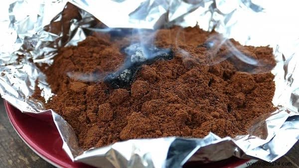 Repel Mosquitoes Naturally: Burn Coffee Grounds for Outdoor Protection