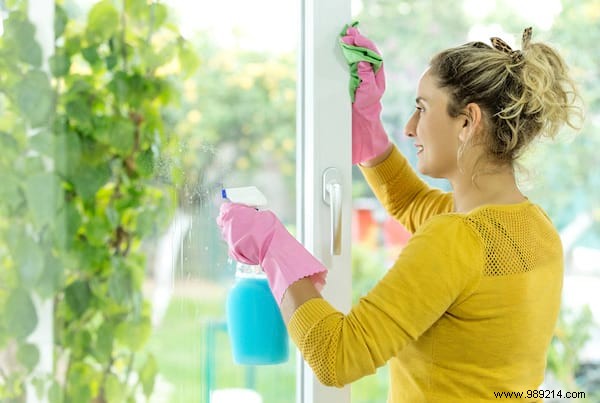 20 Proven Tips to Revive Dying Houseplants: Expert Gardening Advice