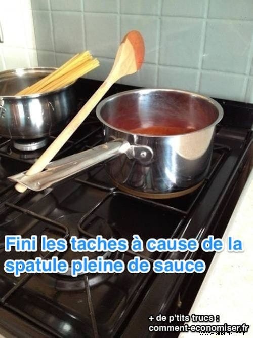 Genius Kitchen Hack: Hang Your Sauce-Covered Spatula on the Pan Handle to Stay Mess-Free