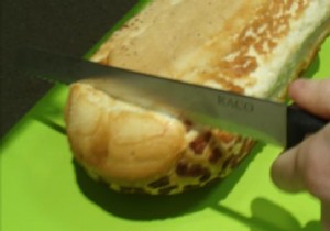 Slice Bread Without Crumbs: The Simple Upside-Down Trick That Works Every Time