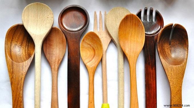 Genius DIY Hack: Repurpose an Old Garden Rake for Stylish Kitchen Utensil Storage