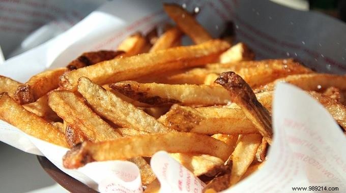 4 Crispy Homemade Fries Recipes: Cheaper and Tastier Than Frozen