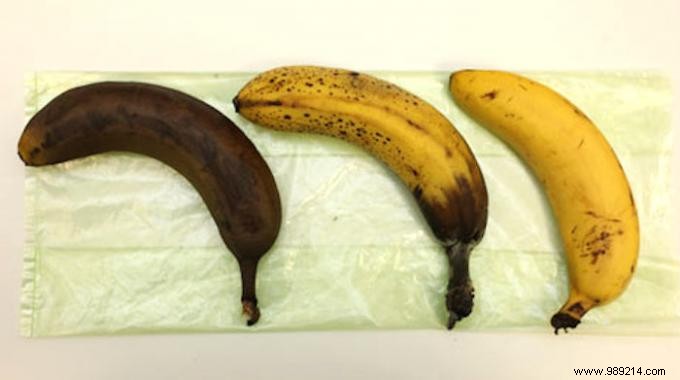 How to Store Bananas to Keep Them Fresh Longer: 3 Proven Tips