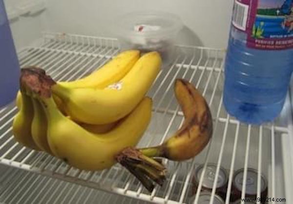 How to Store Bananas to Keep Them Fresh Longer: 3 Proven Tips