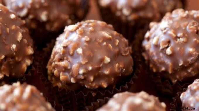 Homemade Ferrero Rocher Recipe: Easy Steps for Gourmet Chocolates Better Than Store-Bought