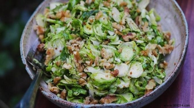 Keep Your Salad Fresh and Crispy for a Whole Week: Proven Storage Trick