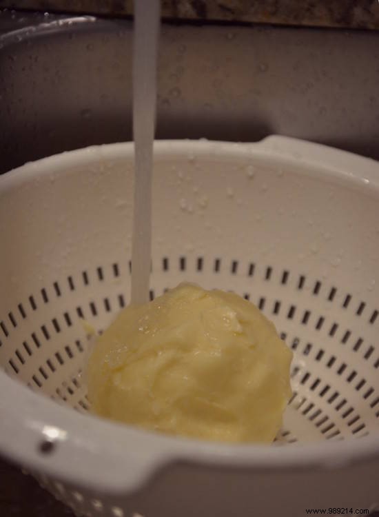 Easy Homemade Butter Recipe: 450g from 1L Cream Using a Food Processor