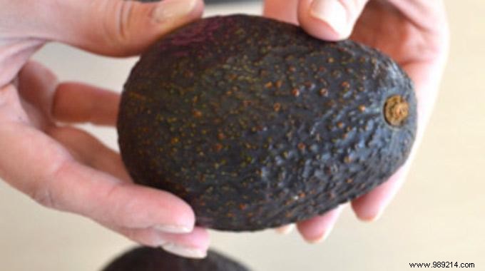 Foolproof Avocado Ripeness Test: Check the Stem Color (No Squeezing Required)